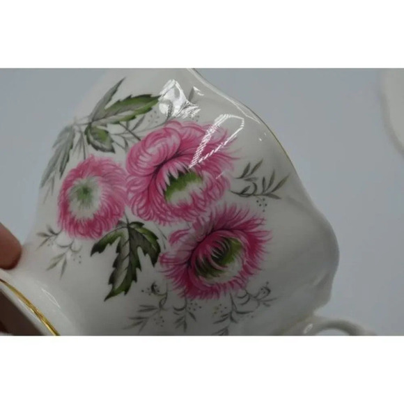 Royal Albert Hawthorne  Thistle Teacup and Saucer - Picture 9 of 10